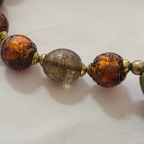 Art Glass Purple Green Candy Swirl Shimmer Glitter Amber Glass Beaded Necklace - Picture 7 of 9